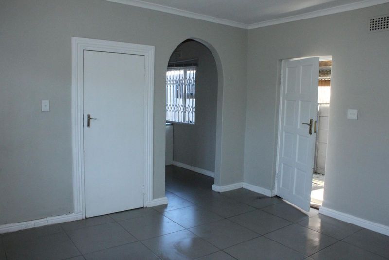 House To Rent in Lansdowne, Cape Town
