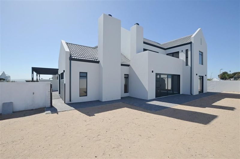 House in Yzerfontein For Sale