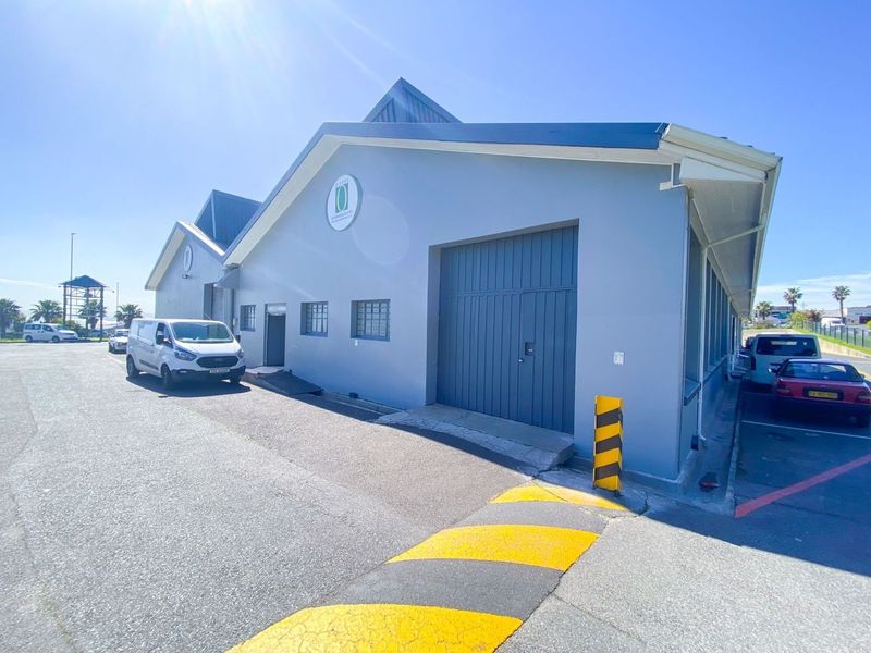288m² Commercial To Let in Woodstock at R120.00 per m²