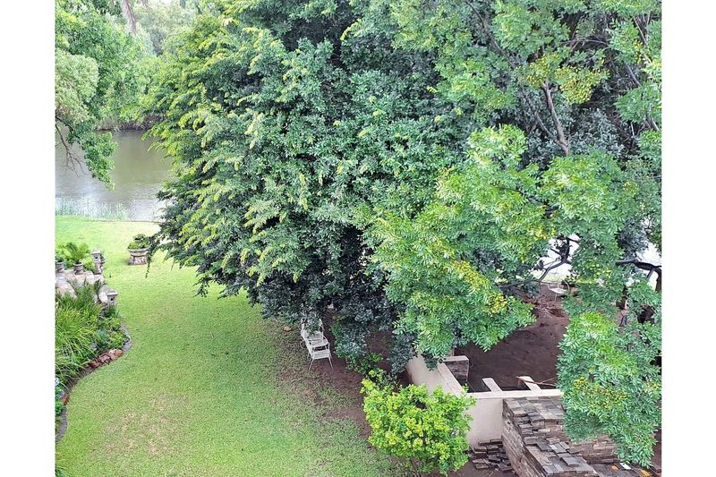 Perfect sanctuary along the serene banks of the Vaal River