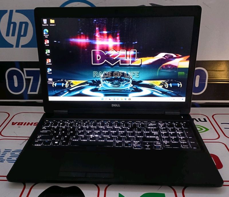 Fast&amp;reliable Dell core i7 FHD laptop