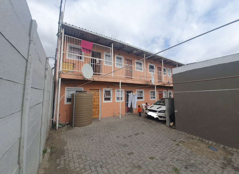 CASH ONLY:12 Apartments for sale in Delft. R999 999