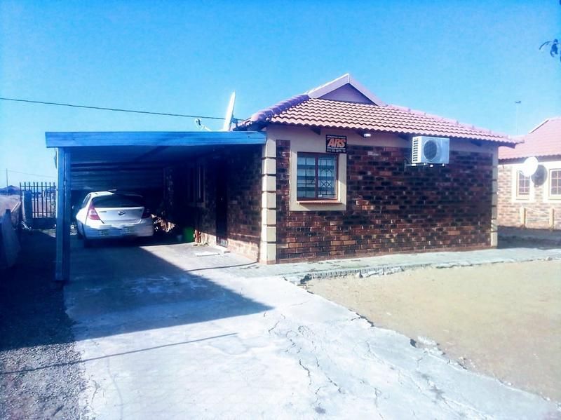 House on sale in Seraleng