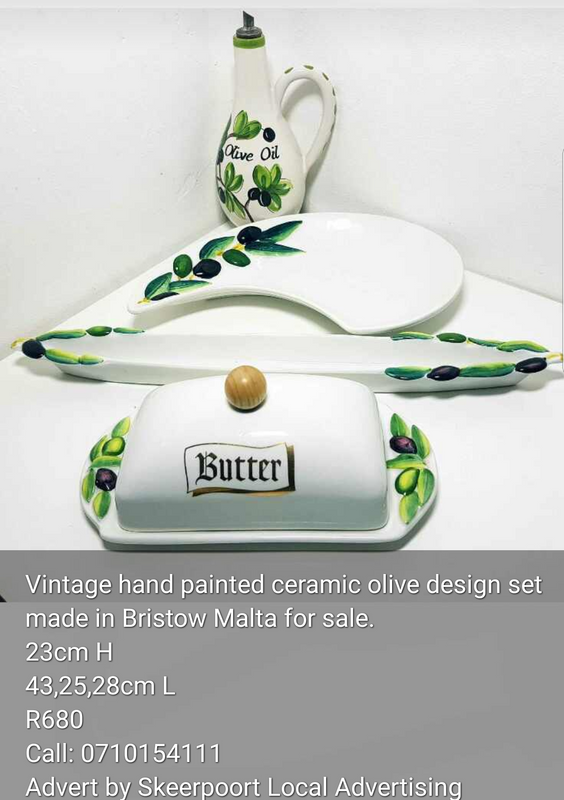 Vintage hand painted ceramic olive design set made in Bristow Malta for sale