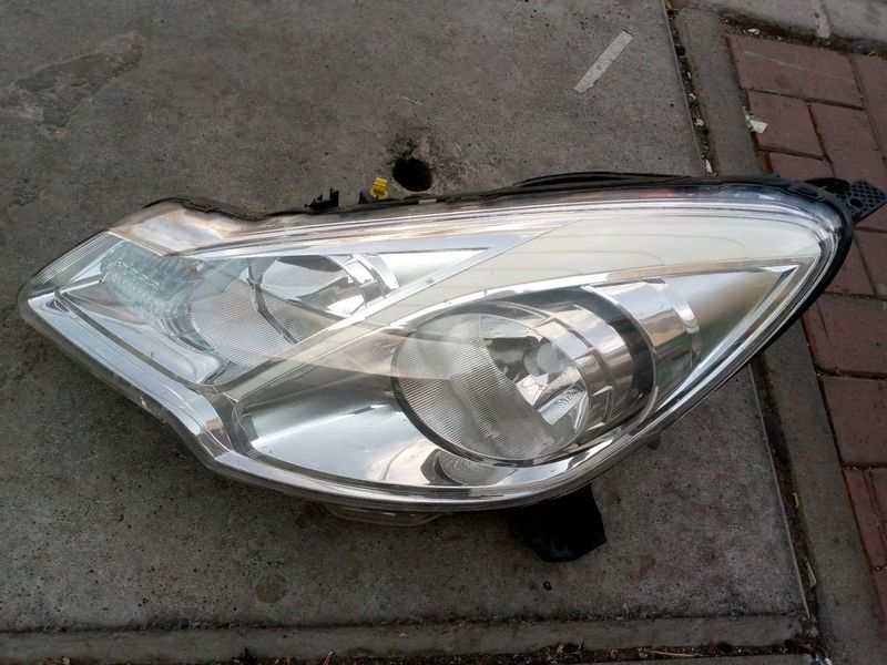 Citroen C3 Left Side Headlight For Sale 0718191733 WhatsApp Kato Auto Spare