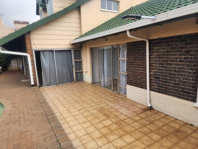 TWO BEDROOMS APARTMENT TO LET IN SIMMERFIELD GERMISTON JOHANNESBURG