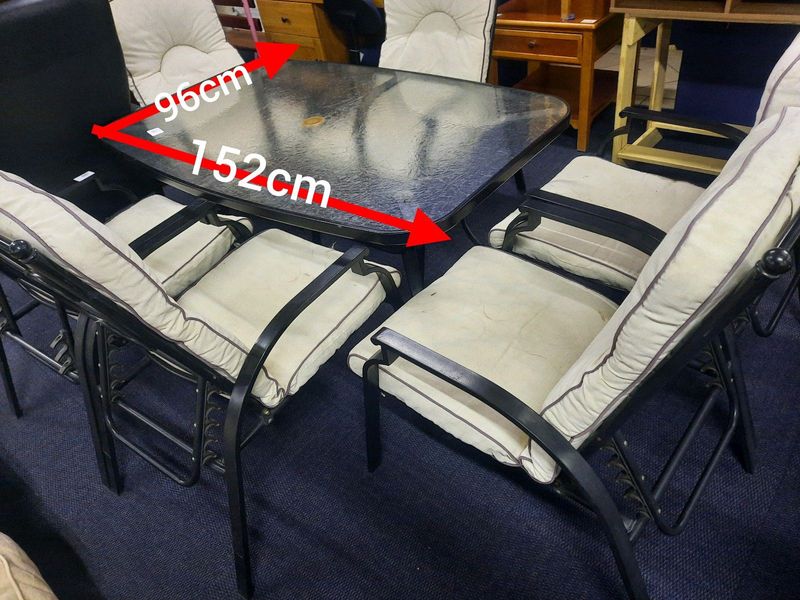 Patio Set 6 Cushioned Chairs and Table R6500