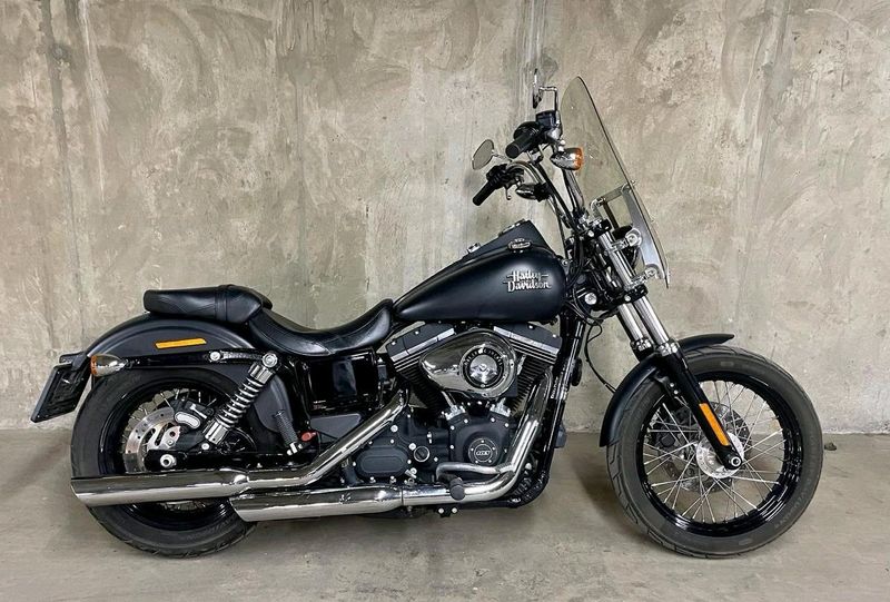 Harley-Davidson Dyna Street Bob