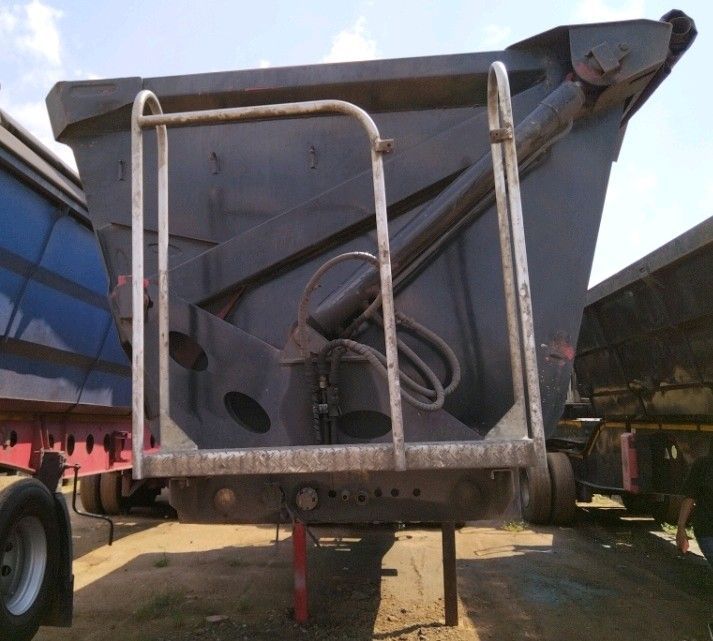 CIMC SIDE TIPPER TRAILER