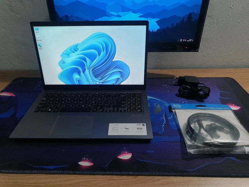 Asus X515 laptop