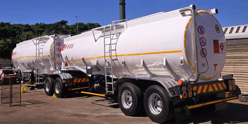 Make: tanker services model: &#39;94 capacity : 55000 litres all paperwork in order