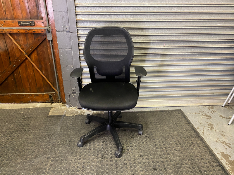 Mesh Mid Back Office Chair -REDUCED- A39295