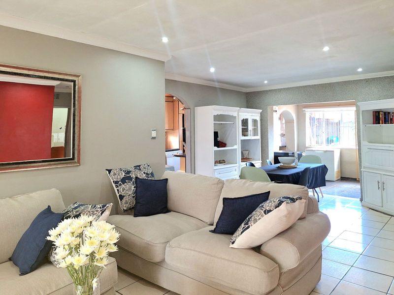 4 Bedroom House for Sale in Claremont, jhb, 506 m2.