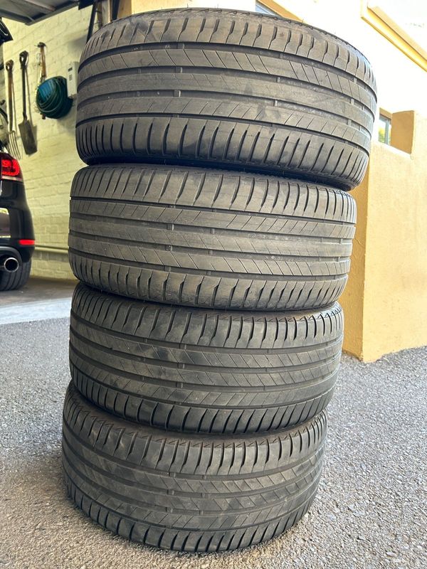 Bridgestone Turanza T005 225/40/182 tyres