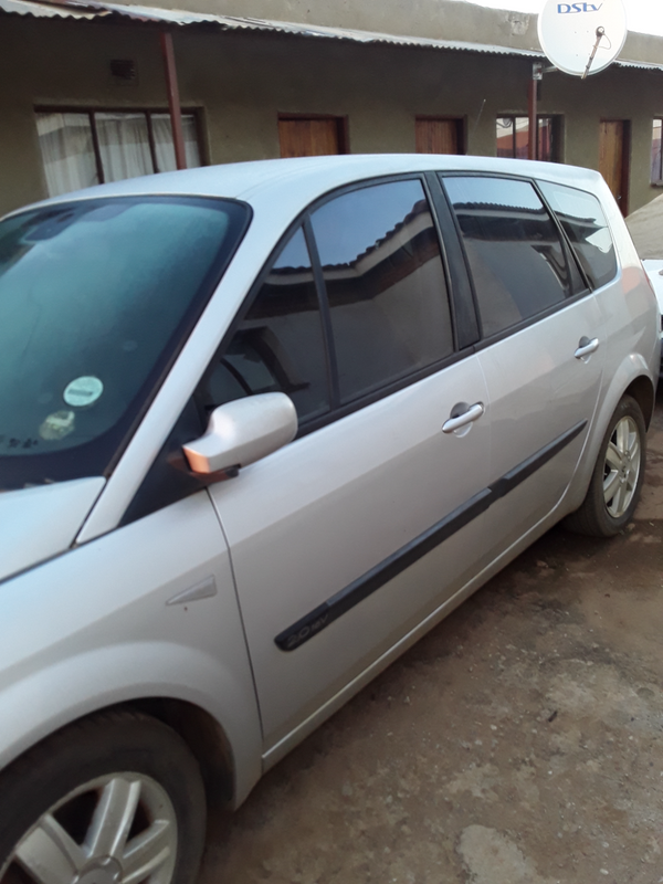 2005 Renault Grand Scenic MPV/Bus