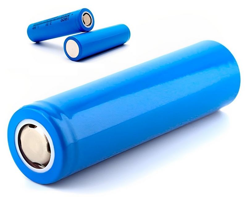 Blue Rechargeable 18650 Batteries For LED Torches and Other Light Duty Applications. Flat Top. NEW.