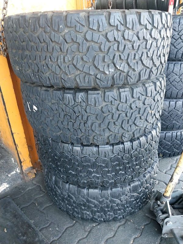 A clean set of 285 60 18 bf Goodrich tyres with good treads available for sale