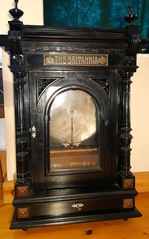 Antique Britannia Music Machine