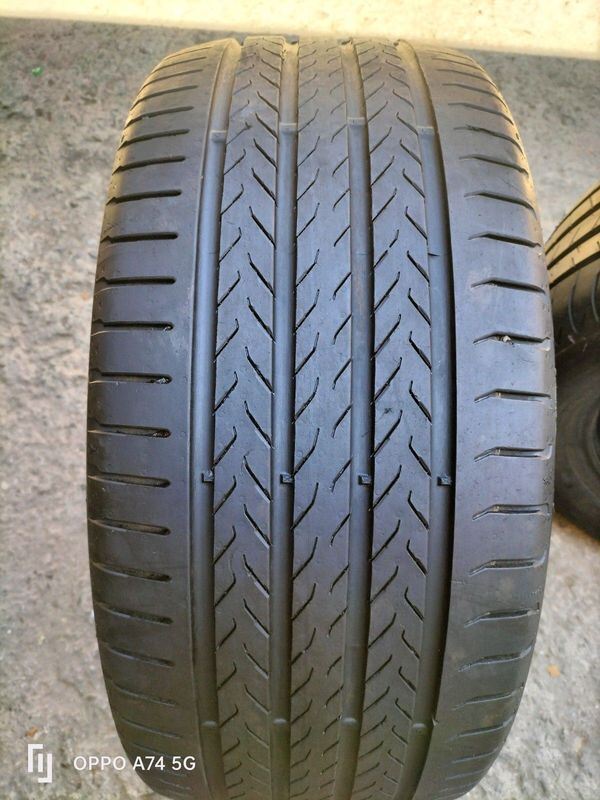 1x 255/35/21 Continental Ecocontact 6 normal tyres, 95%thread, no repairs