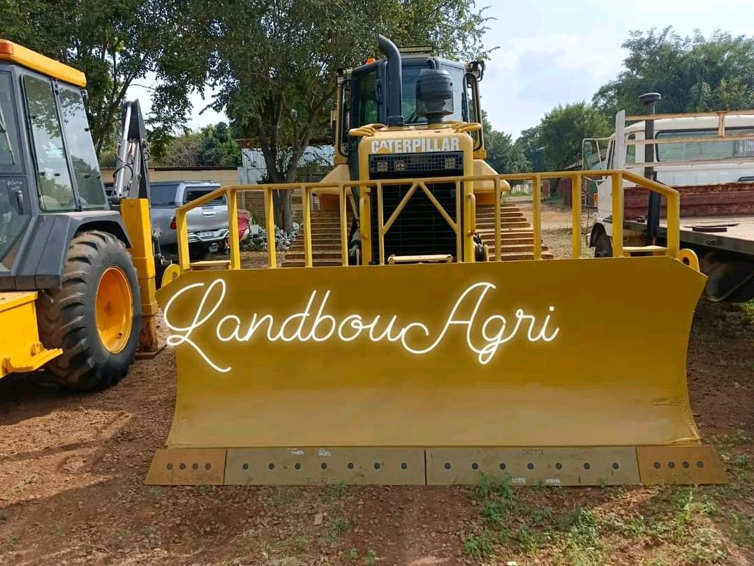 CAT D5R Xl Dozer | Other | Gumtree South Africa