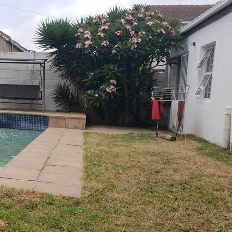 Southern Suburbs Garden Cottage