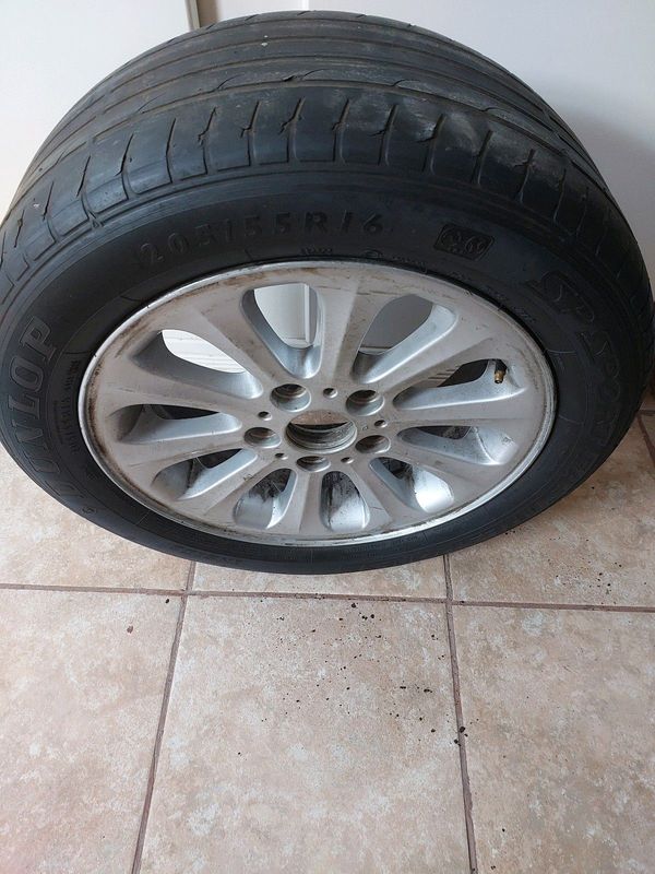Bmw Spare rim with tyre R1000