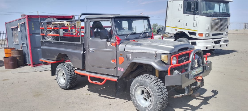 Toyota FJ 45 Land Cruiser For Sale (010688)