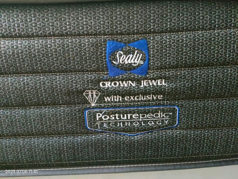 Sealy single mattress