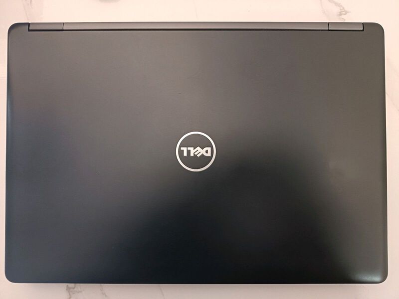 Dell Laptop 5480 - Almost New.