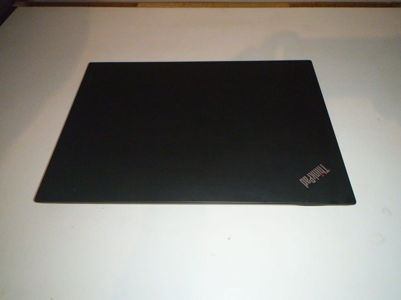 lenovo think pad t570 processor	 intel core i5 7th gen operating syst