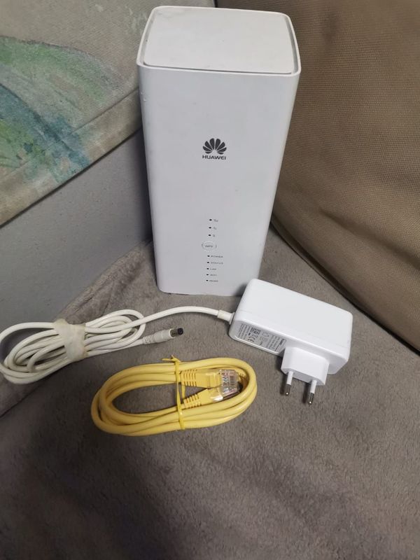 Huawei B618s-22d 4G LTE wifi router