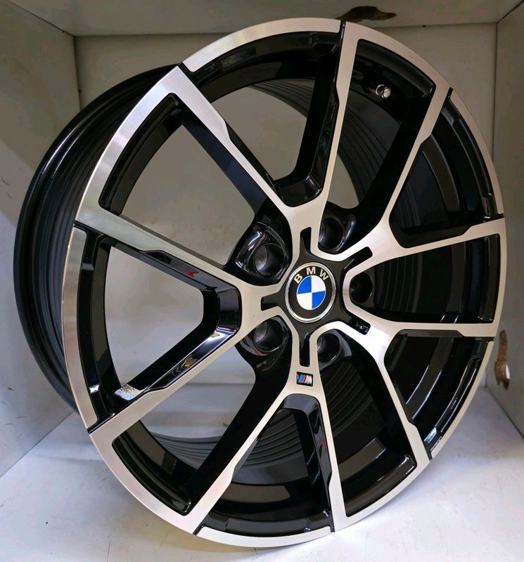 Brand new 17&#34; BMW M SPORT MAGS