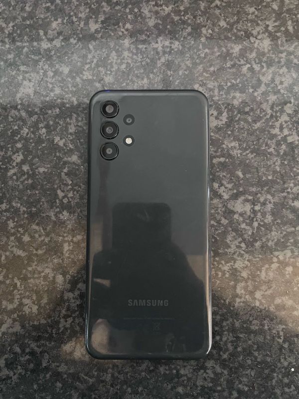 Black Samsung galaxy A13,64 GB