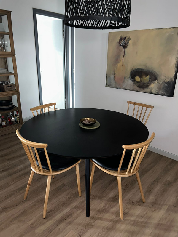 Houtlander Table and Chairs