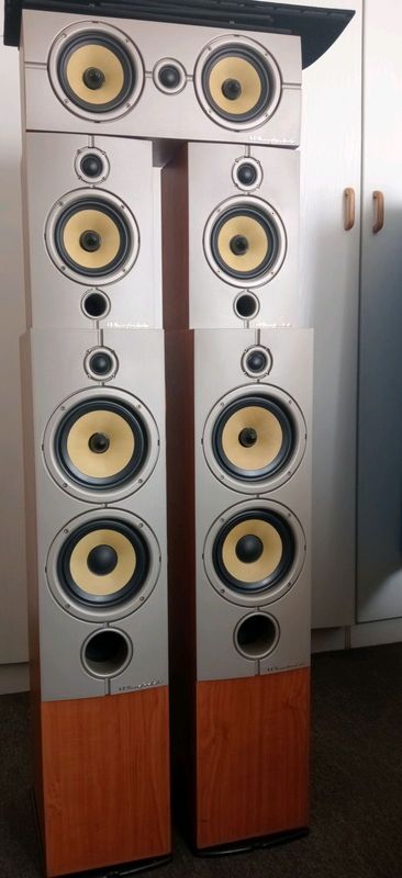 Wharfdale speakers