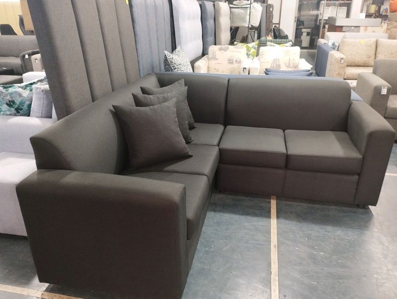 L-shaped couch corner unit