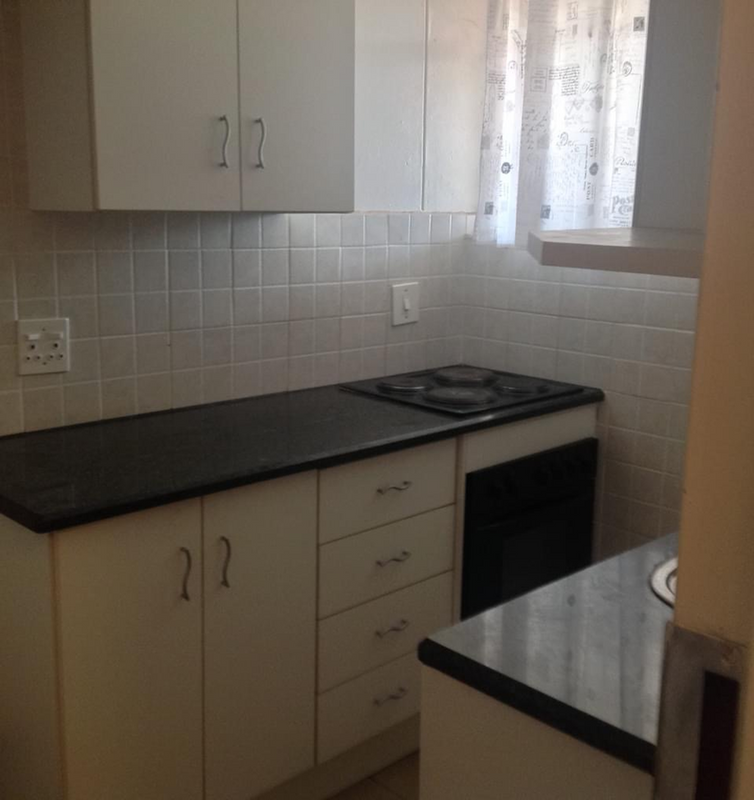 1 Bedroom Flat to let in Brummeria (Pretoria East