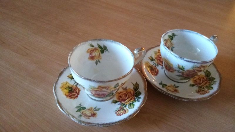 ROYAL STANDARD CUPS AND SAUCERS