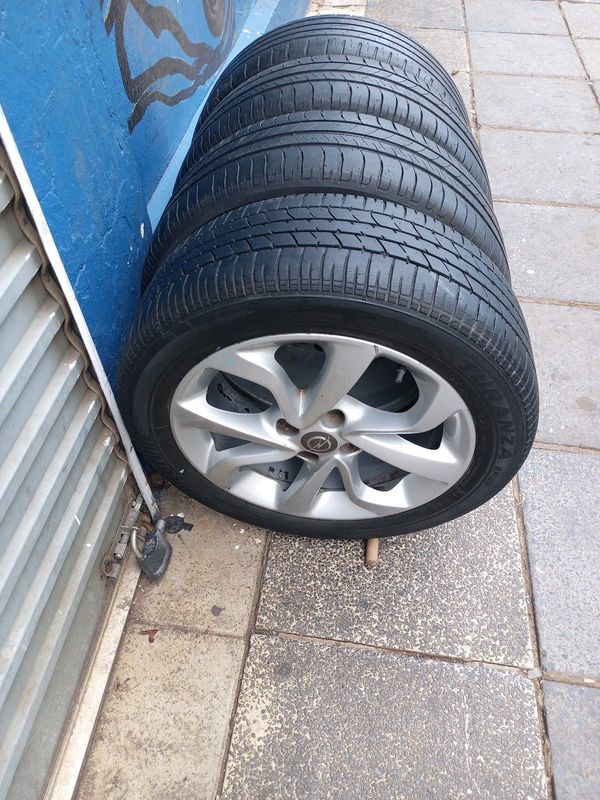 A Set of 16inche Rims And TYRES