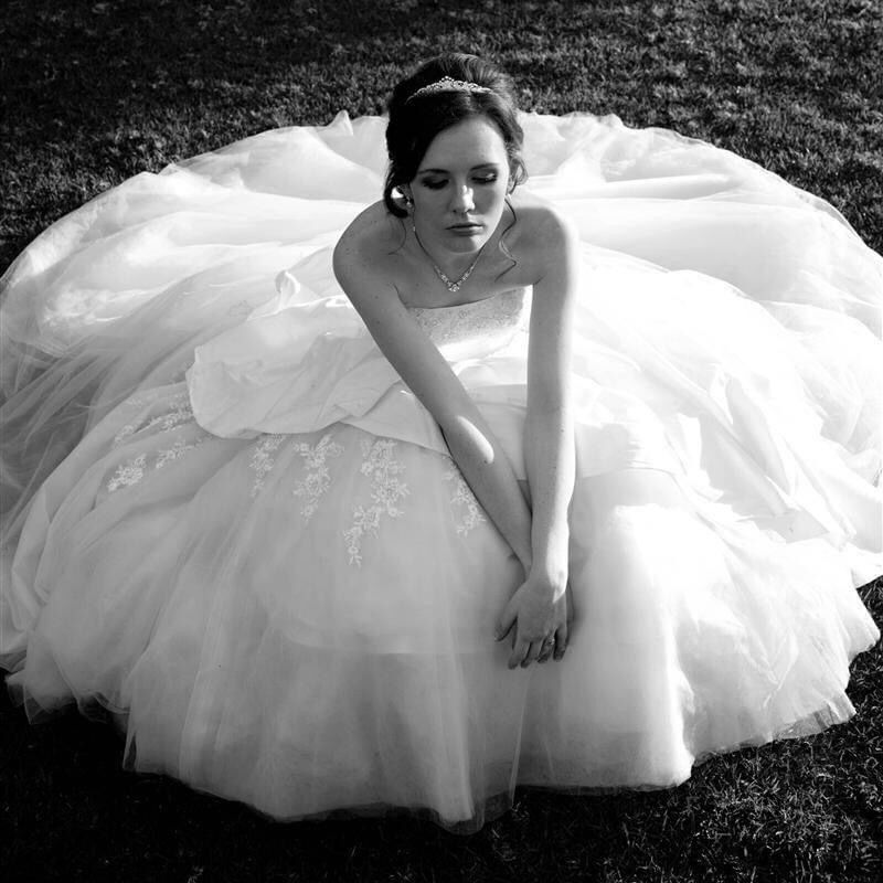 Unveil Timeless Elegance: Your Dream Wedding Dress Awaits!