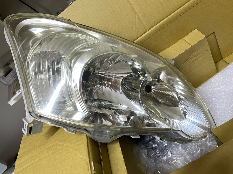 2005 Toyota RunX 1.8Rs Headlight (drivers side -  genuine Toyota part) for sale for R800