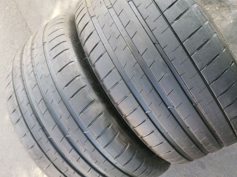 275/35/19 Michelin pilot sport4s still with sufficient thread life call 0810641710