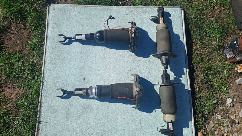 Continental Airbags &amp; Struts Complete FIT &amp; GO