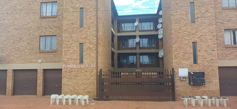 2 bedroom apartment to rent in Randfontein