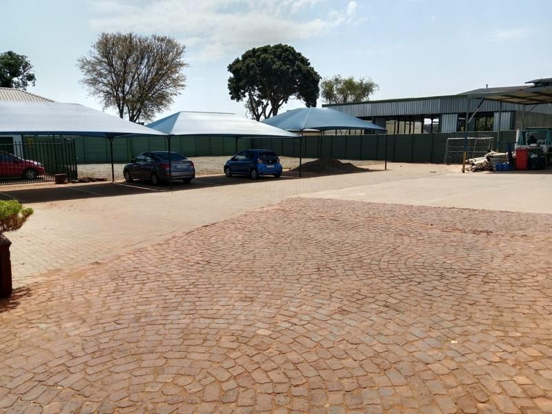 Commercial Property To Let in Montana Pretoria