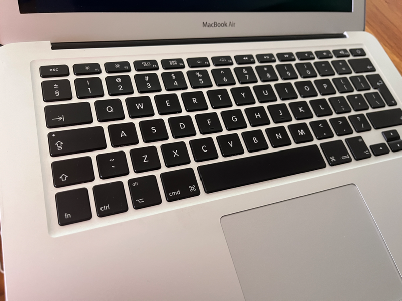 MacBook Air 13 inch mid 2017