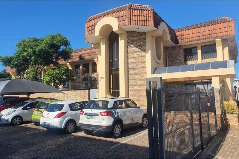 300m2 Office Space to Let in Walmer Boulevard