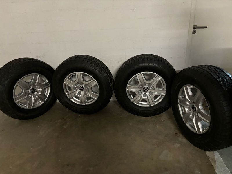 VW Amarok Tyres