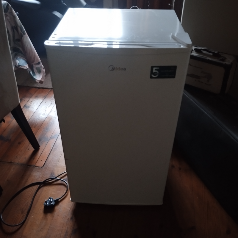 Midea hs-121ln fridge