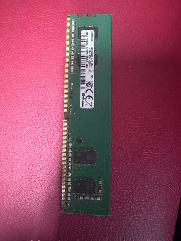 Samsung 4GB 1Rx16 PC4-2400T DDR4 Memory Stick RAM Module(M378A5244CB0-CRC)